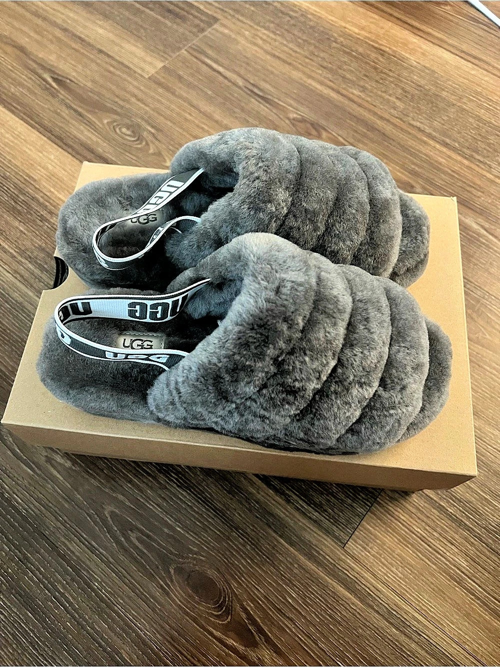 UGG Fluff Yeah Slide Gray Slippers US 8